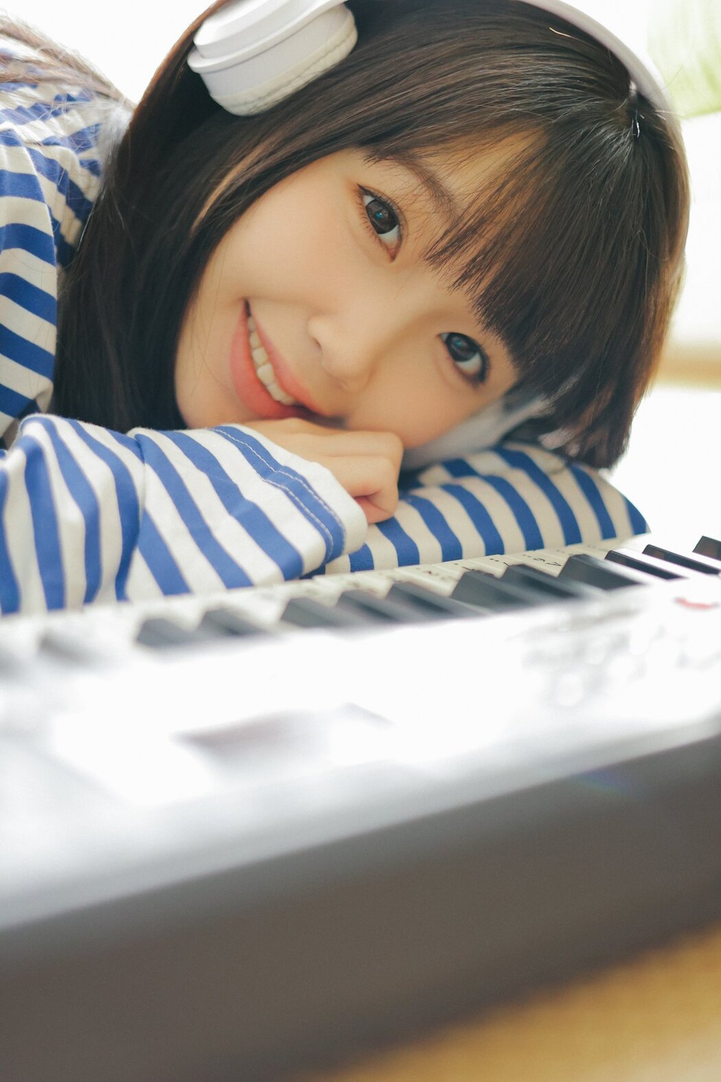 YiTuYu艺图语 Vol.2988 Xiao Bing Gan
