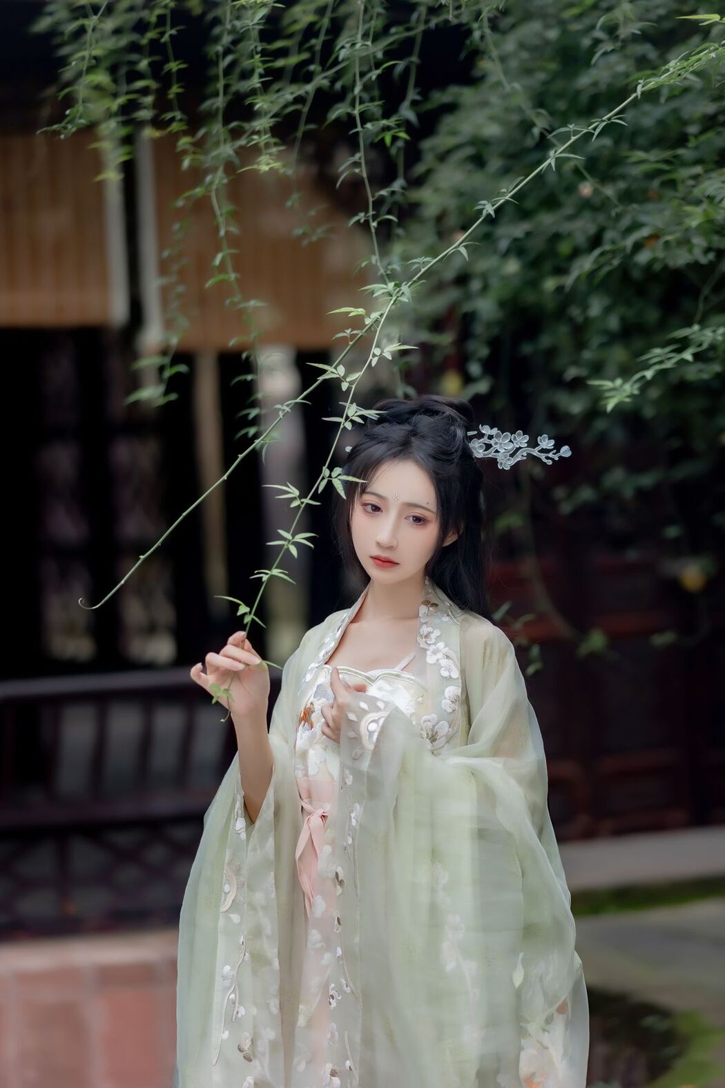 YiTuYu艺图语 Vol.3069 Qi Luo Sheng De Xiao Su Su