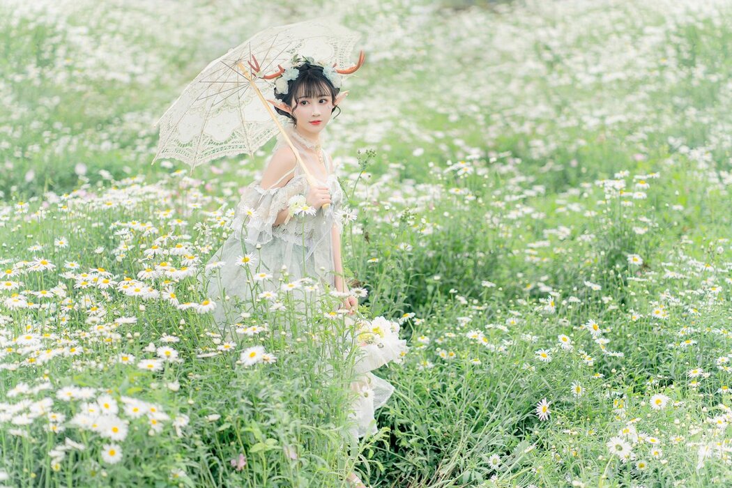 YiTuYu艺图语 Vol.2933 Qi Luo Sheng De Xiao Su Su