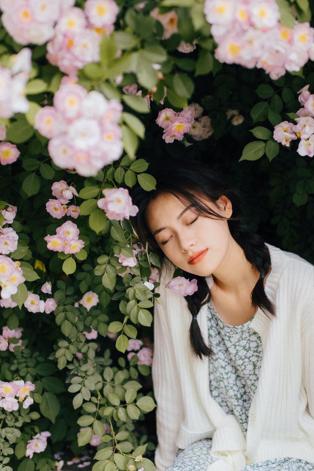 YiTuYu艺图语 Vol.2925 Jiu Yue