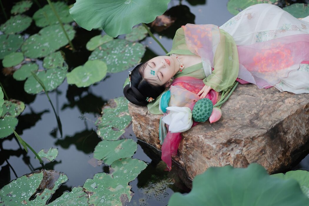 YiTuYu艺图语 Vol.3018 Dang Nian Jiang Jin Yue