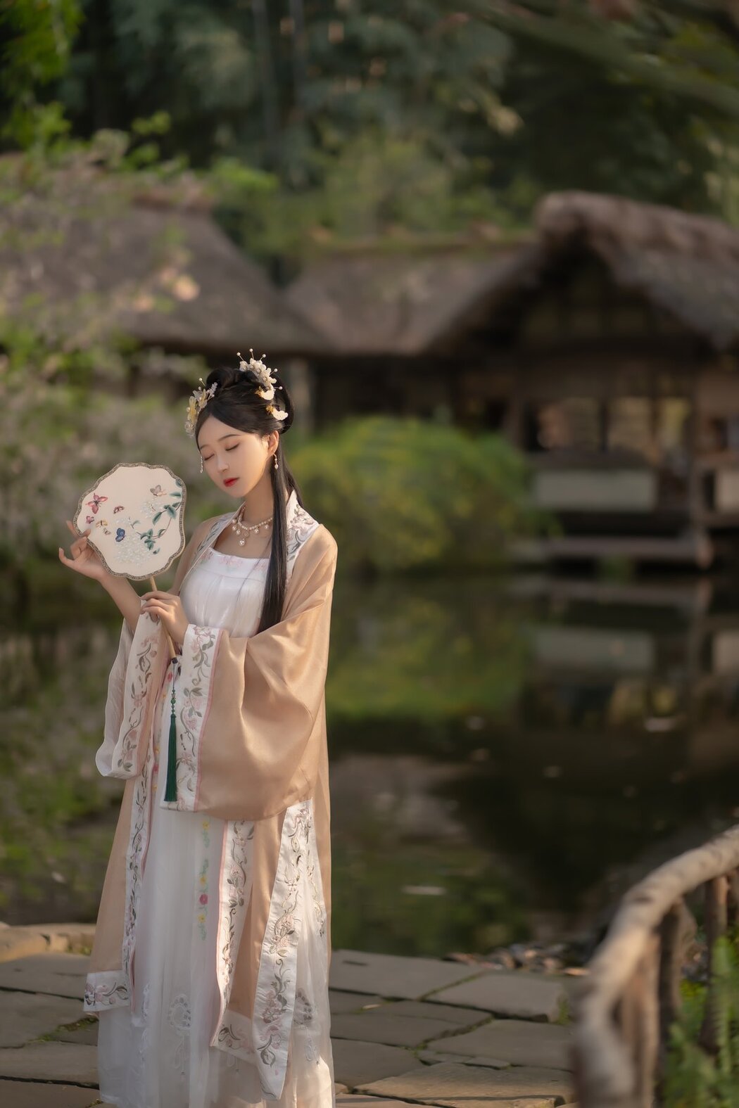 YiTuYu艺图语 Vol.2950 Qi Luo Sheng De Xiao Su Su