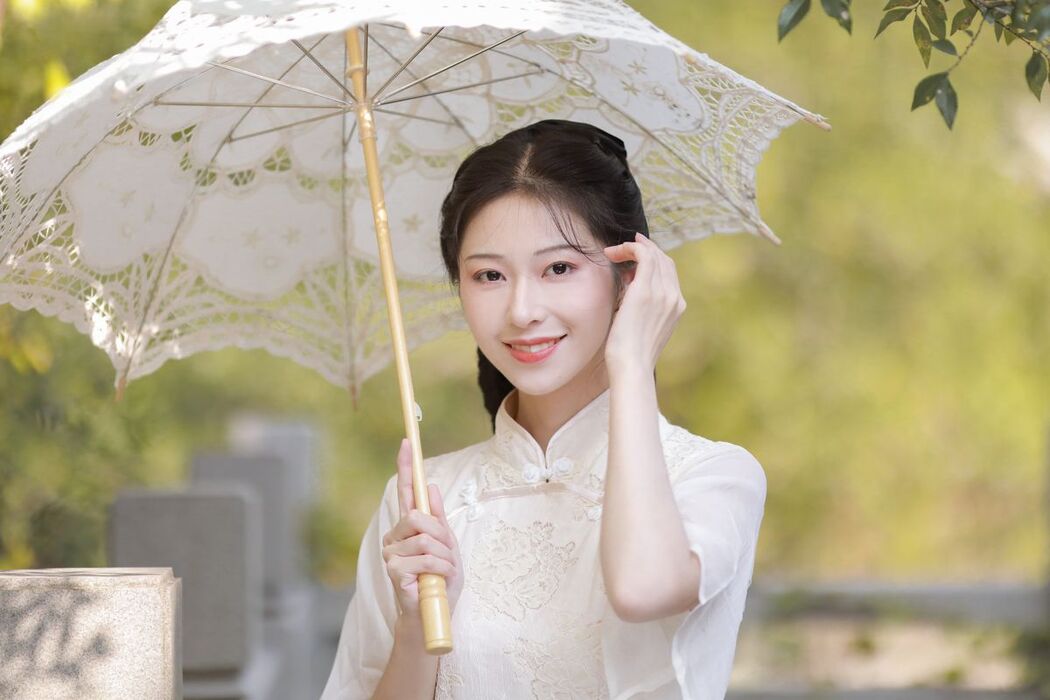 YiTuYu艺图语 Vol.3037 Fen Mian Gu Niang