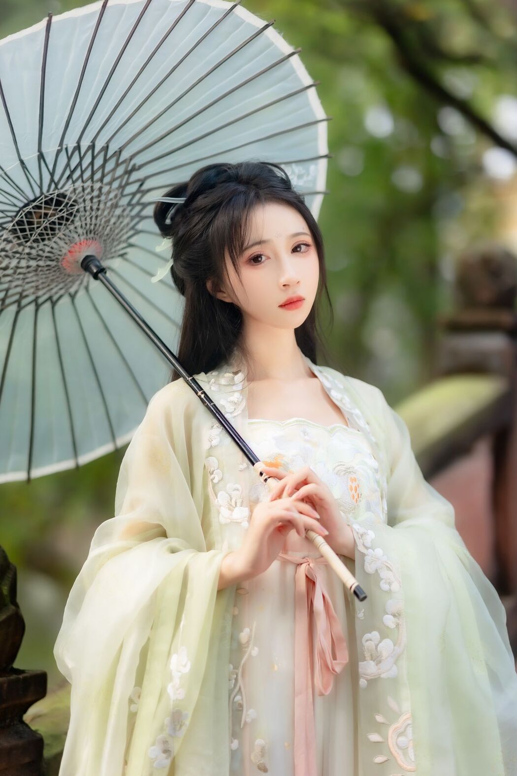 YiTuYu艺图语 Vol.3069 Qi Luo Sheng De Xiao Su Su