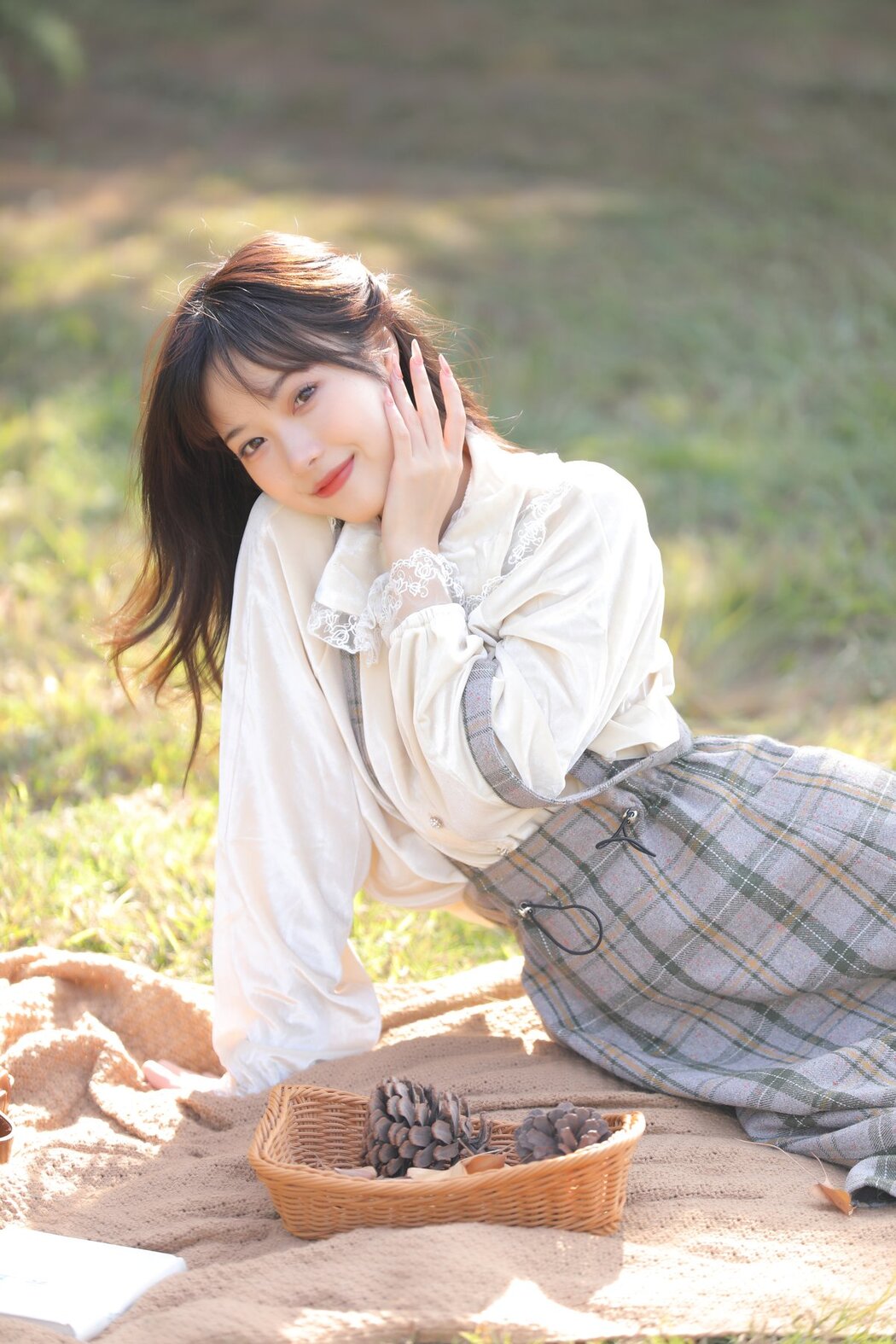 YiTuYu艺图语 Vol.3000 Xiao Wei Ren Er