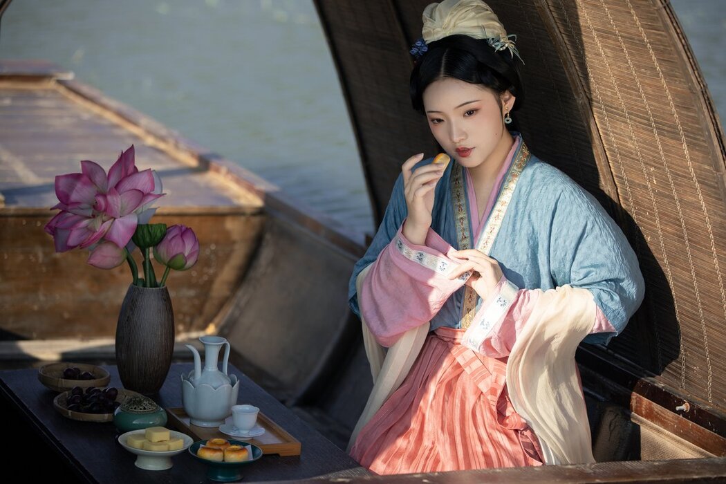 YiTuYu艺图语 Vol.2938 Bao Wei Luo Bo De A Ji