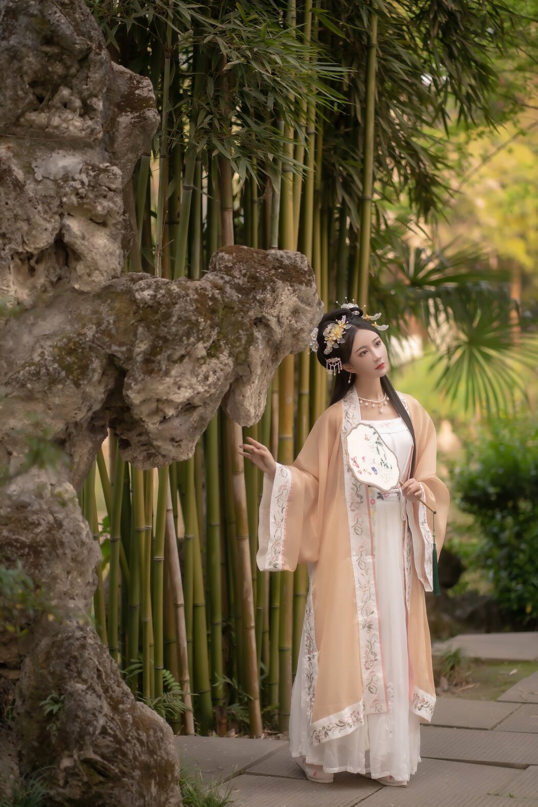 YiTuYu艺图语 Vol.2950 Qi Luo Sheng De Xiao Su Su