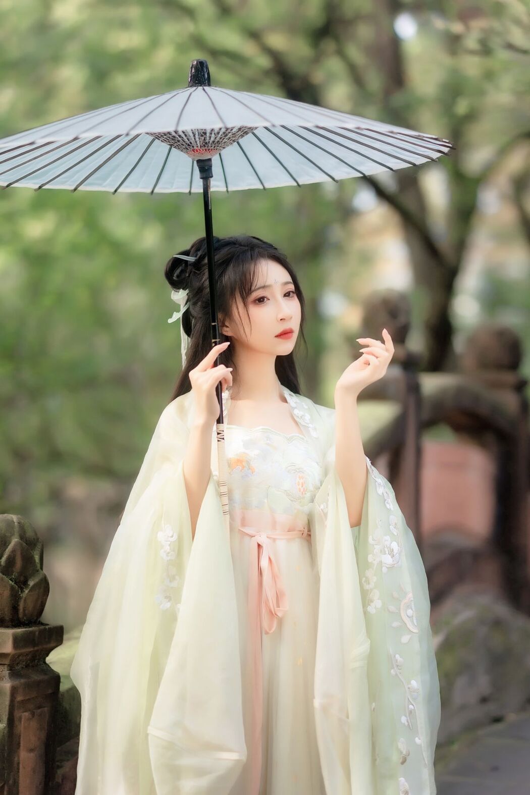 YiTuYu艺图语 Vol.3069 Qi Luo Sheng De Xiao Su Su
