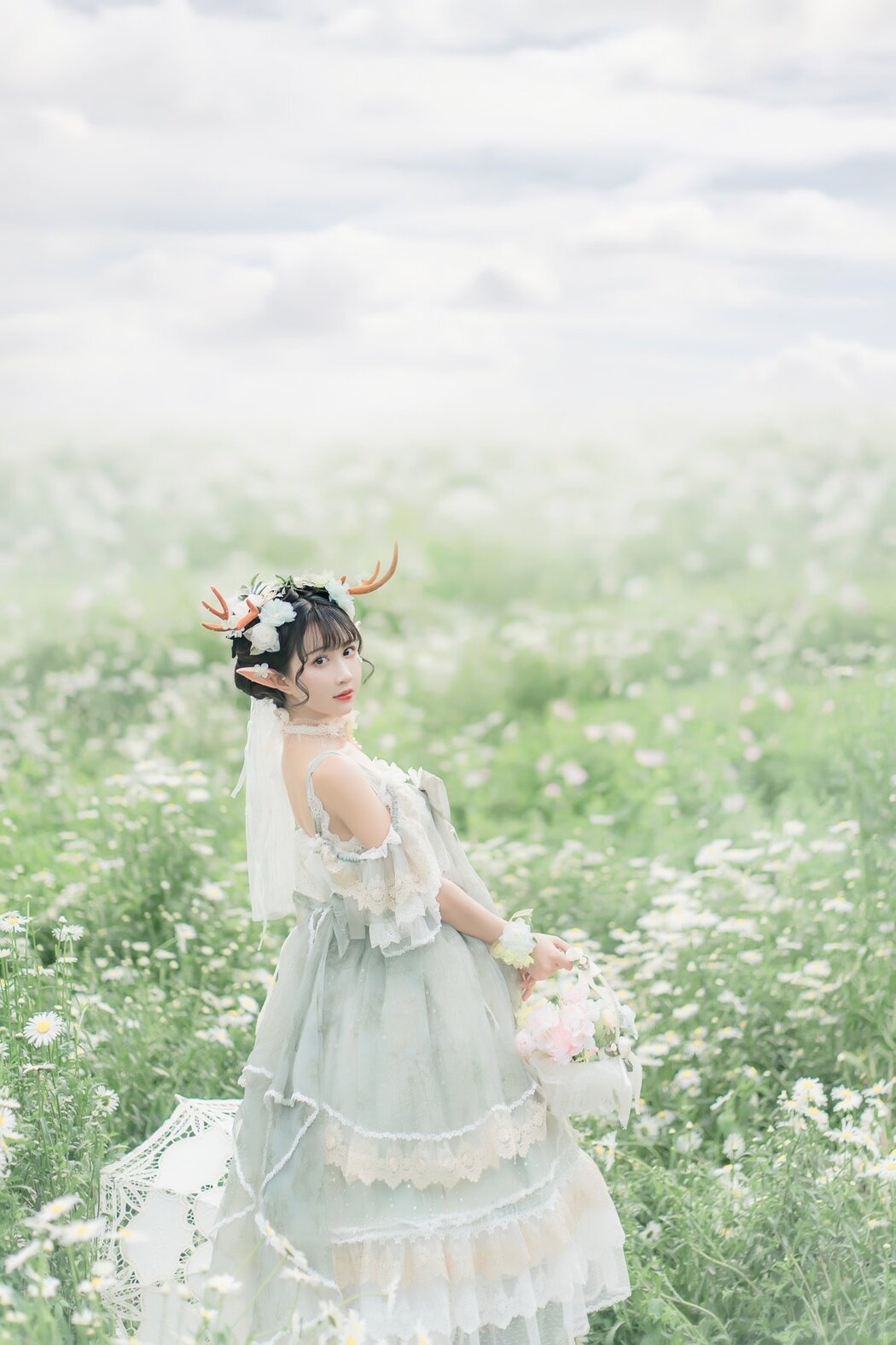YiTuYu艺图语 Vol.2933 Qi Luo Sheng De Xiao Su Su