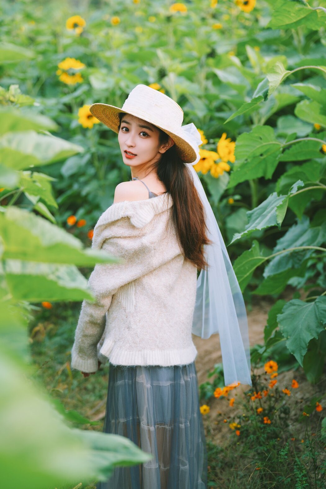 YiTuYu艺图语 Vol.2992 Xiao Ze