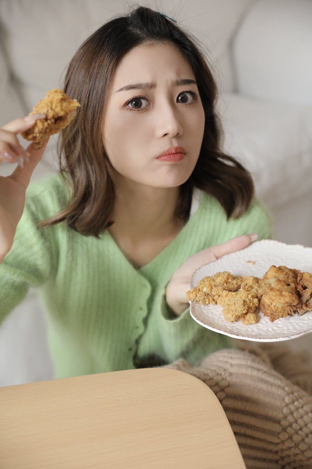 YiTuYu艺图语 Vol.3006 Yi Yi Qi