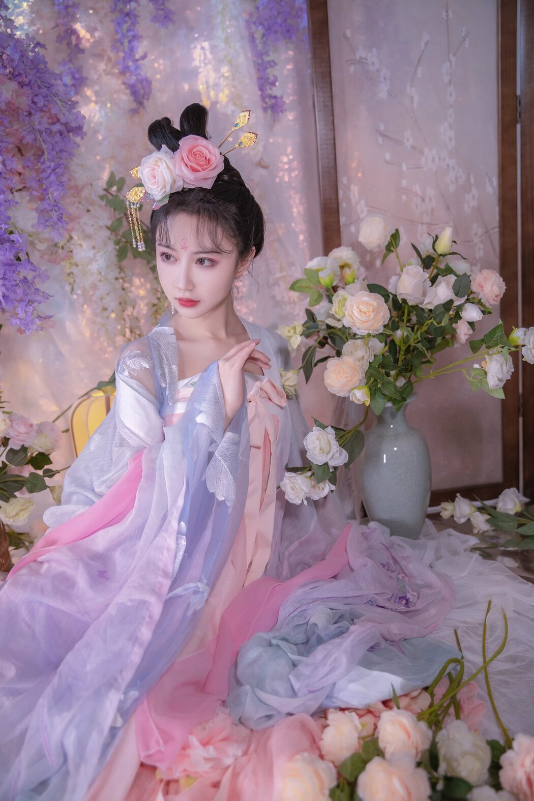 YiTuYu艺图语 Vol.2928 Qi Luo Sheng De Xiao Su Su