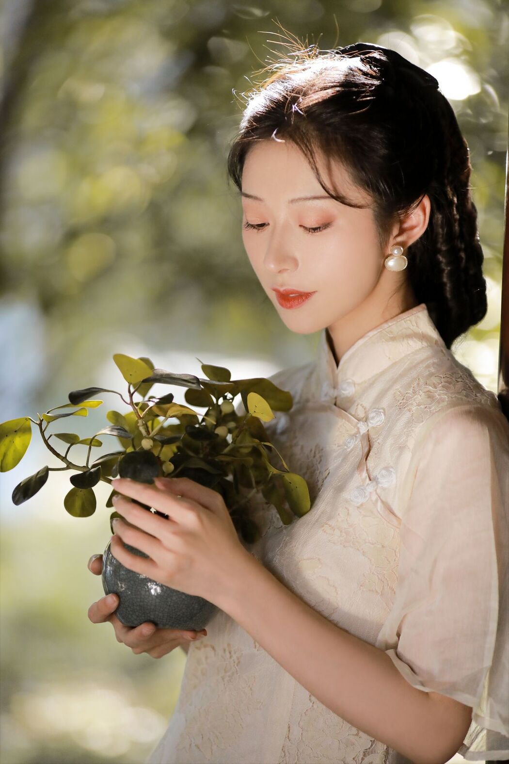 YiTuYu艺图语 Vol.3037 Fen Mian Gu Niang