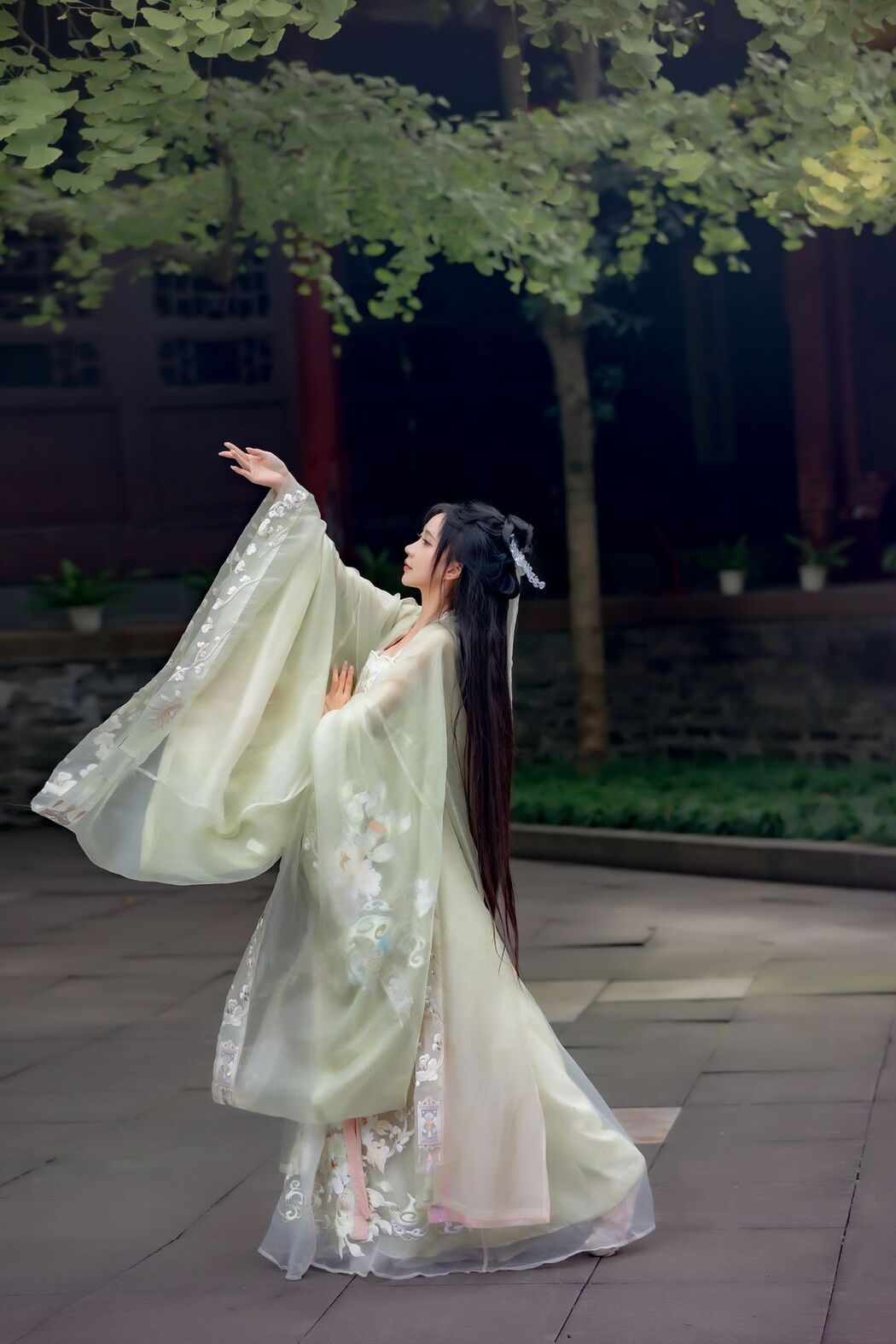 YiTuYu艺图语 Vol.3069 Qi Luo Sheng De Xiao Su Su