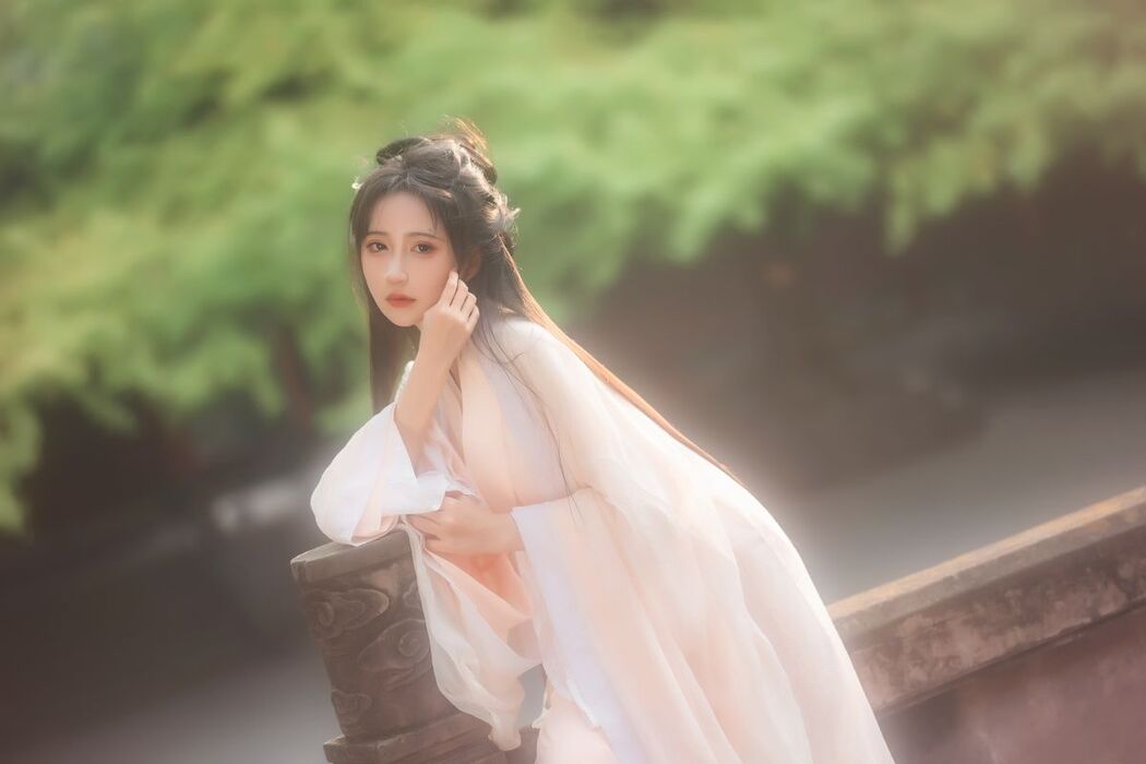 YiTuYu艺图语 Vol.3056 Qi Luo Sheng De Xiao Su Su