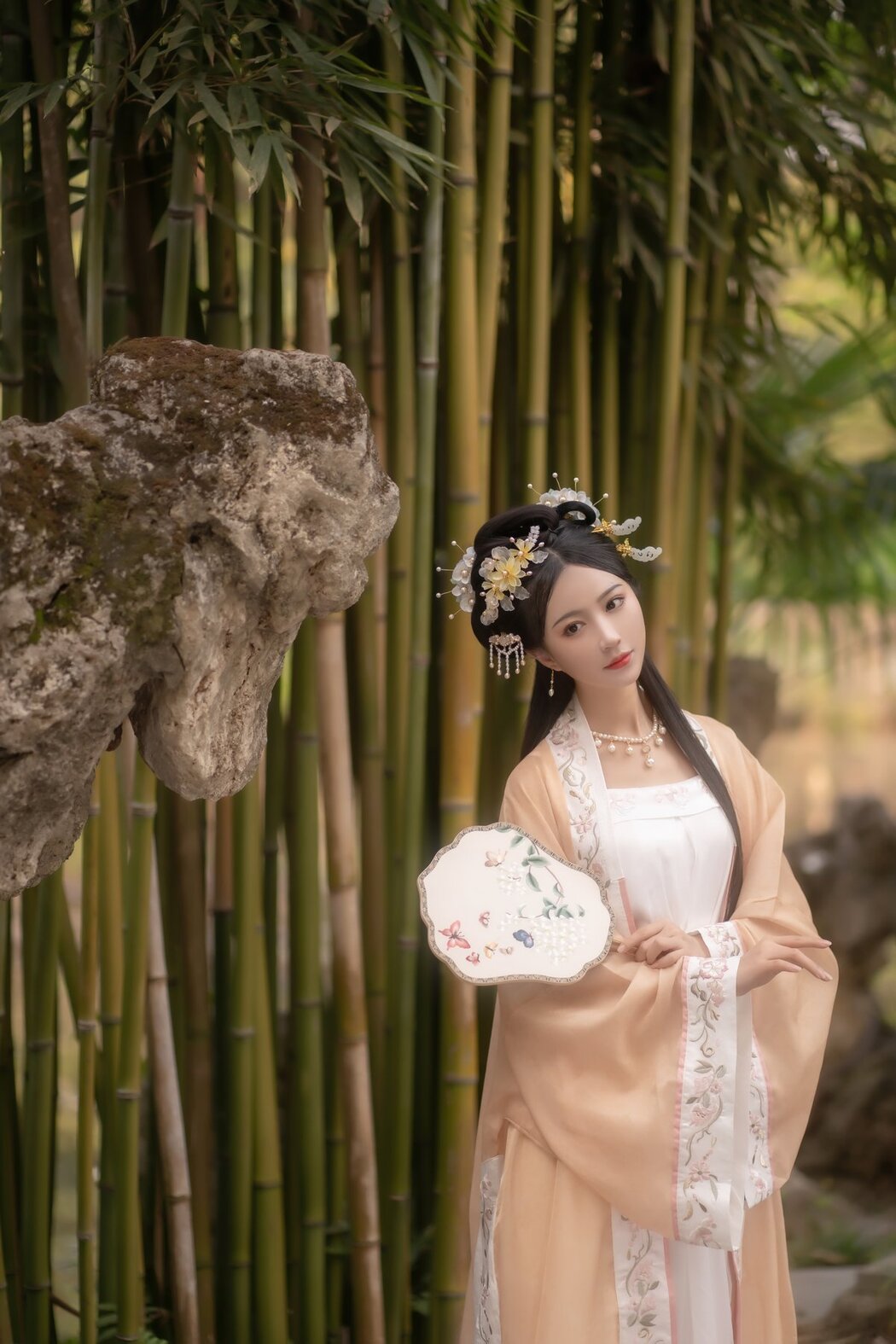 YiTuYu艺图语 Vol.2950 Qi Luo Sheng De Xiao Su Su