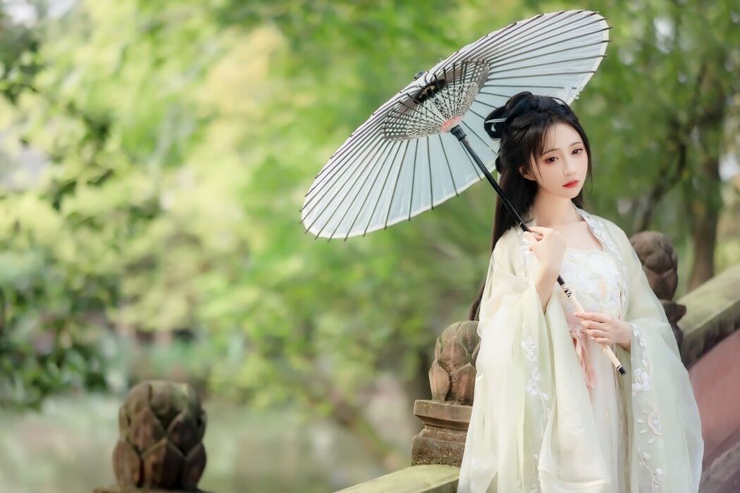 YiTuYu艺图语 Vol.3069 Qi Luo Sheng De Xiao Su Su
