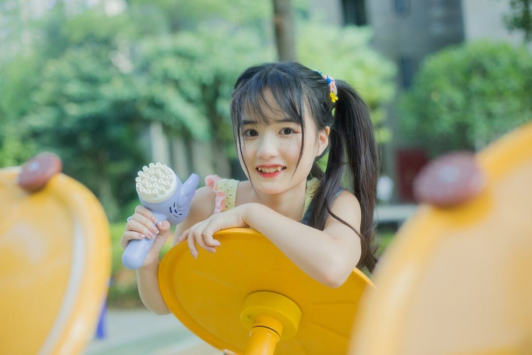 YiTuYu艺图语 Vol.2944 Xiao Yi Mei Mei Cute