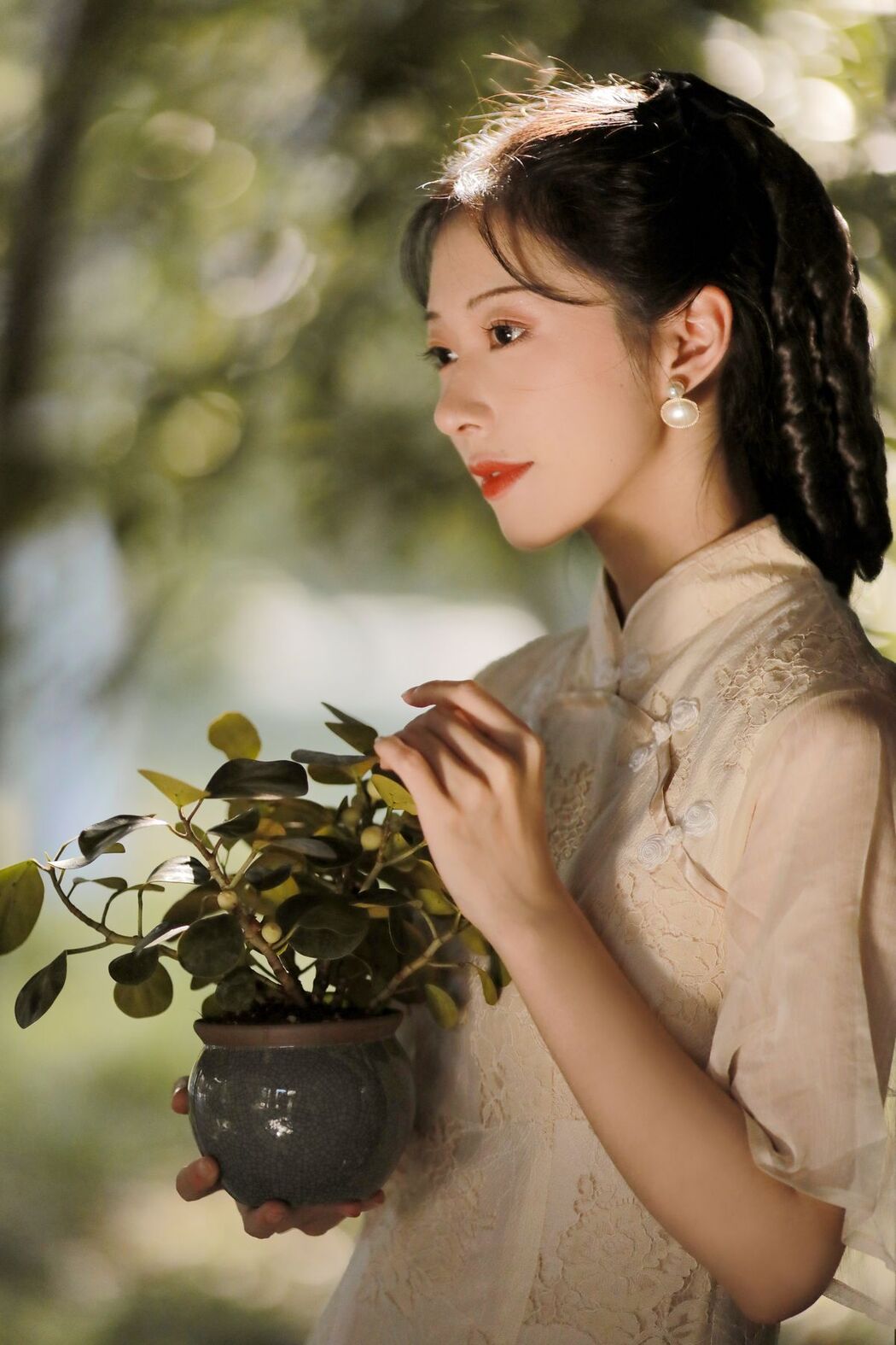 YiTuYu艺图语 Vol.3037 Fen Mian Gu Niang