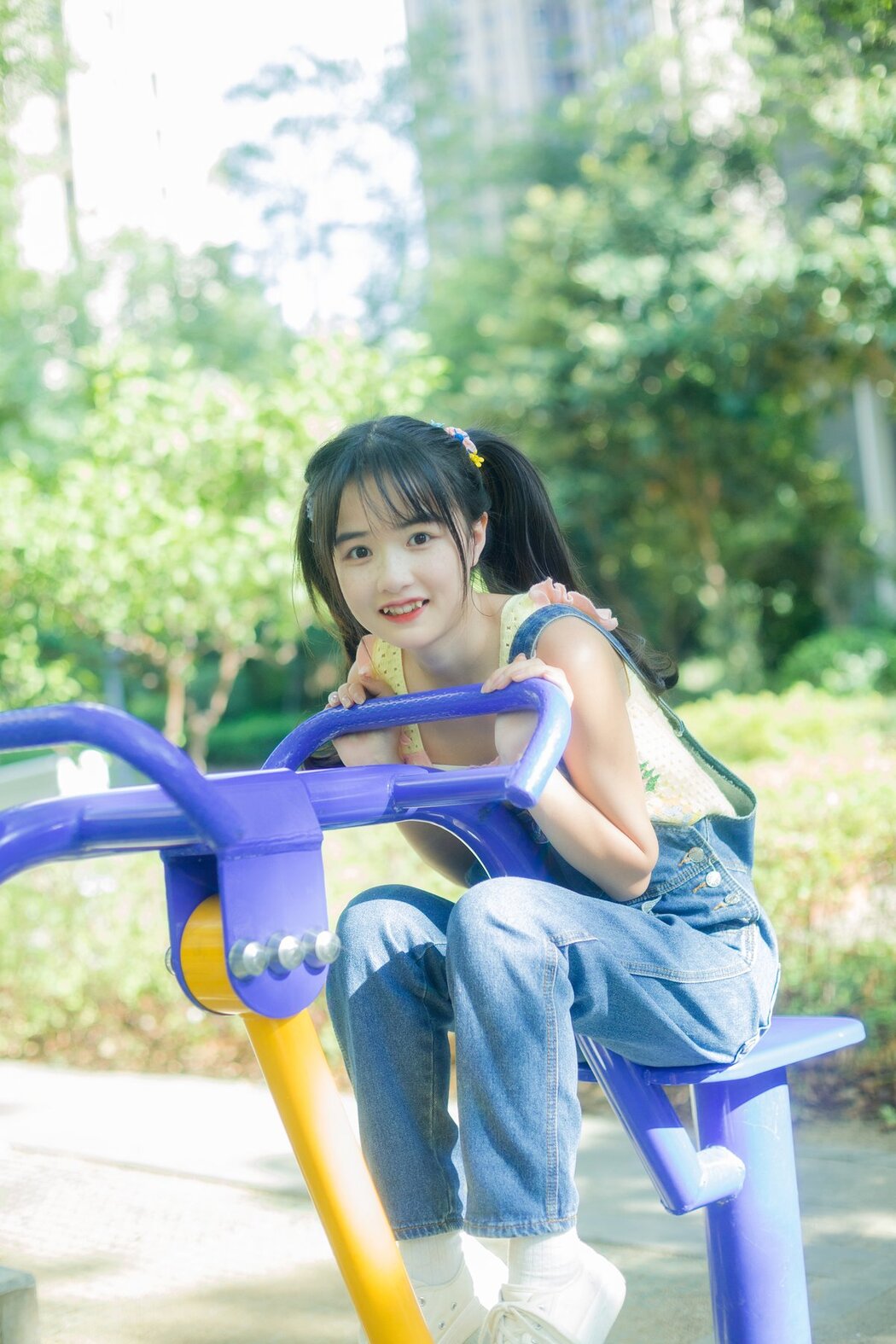 YiTuYu艺图语 Vol.2944 Xiao Yi Mei Mei Cute