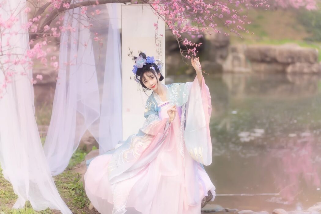 YiTuYu艺图语 Vol.3086 Qi Luo Sheng De Xiao Su Su