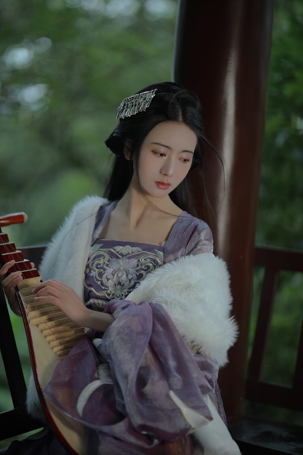 YiTuYu艺图语 Vol.3111 Yu Jin