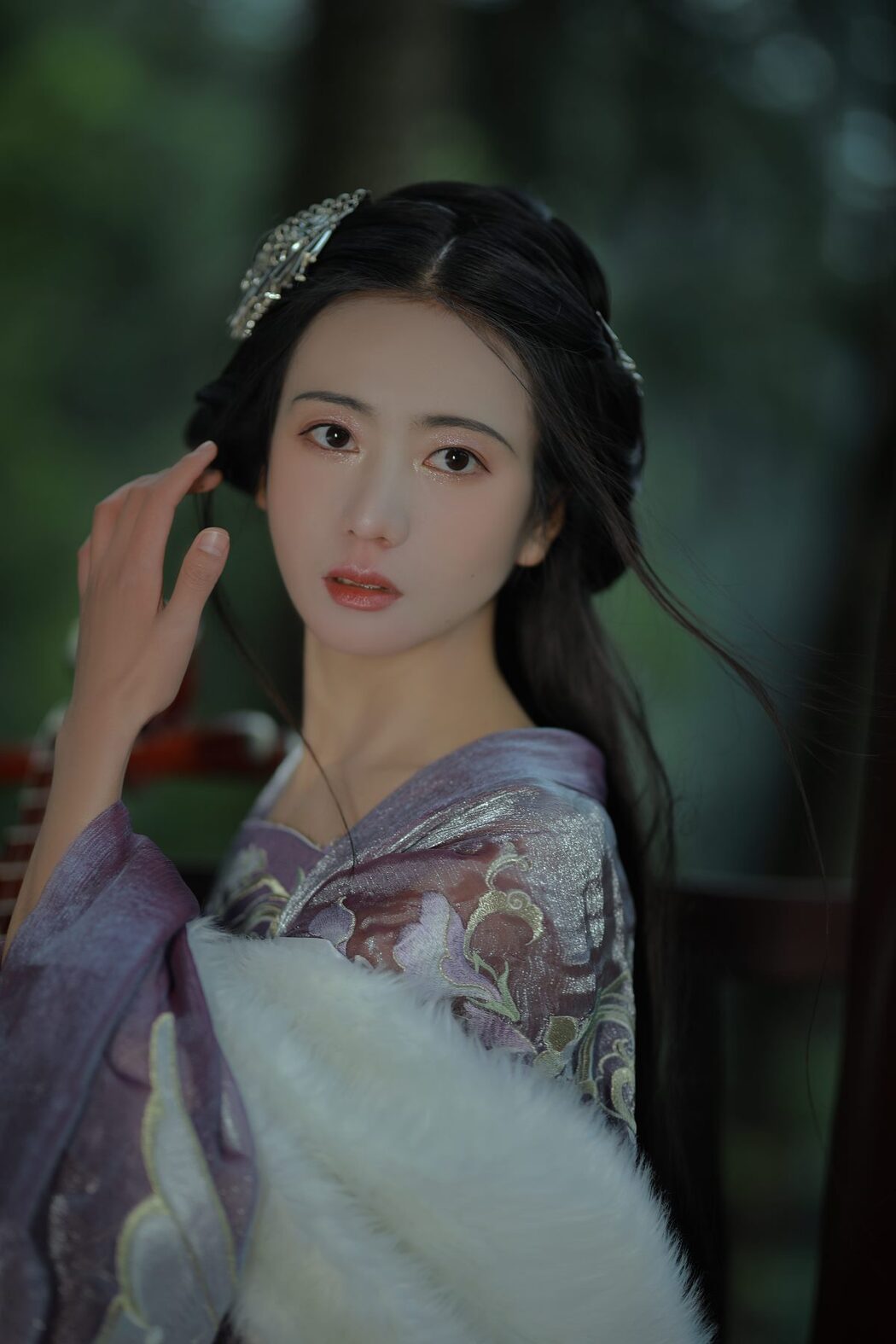 YiTuYu艺图语 Vol.3111 Yu Jin