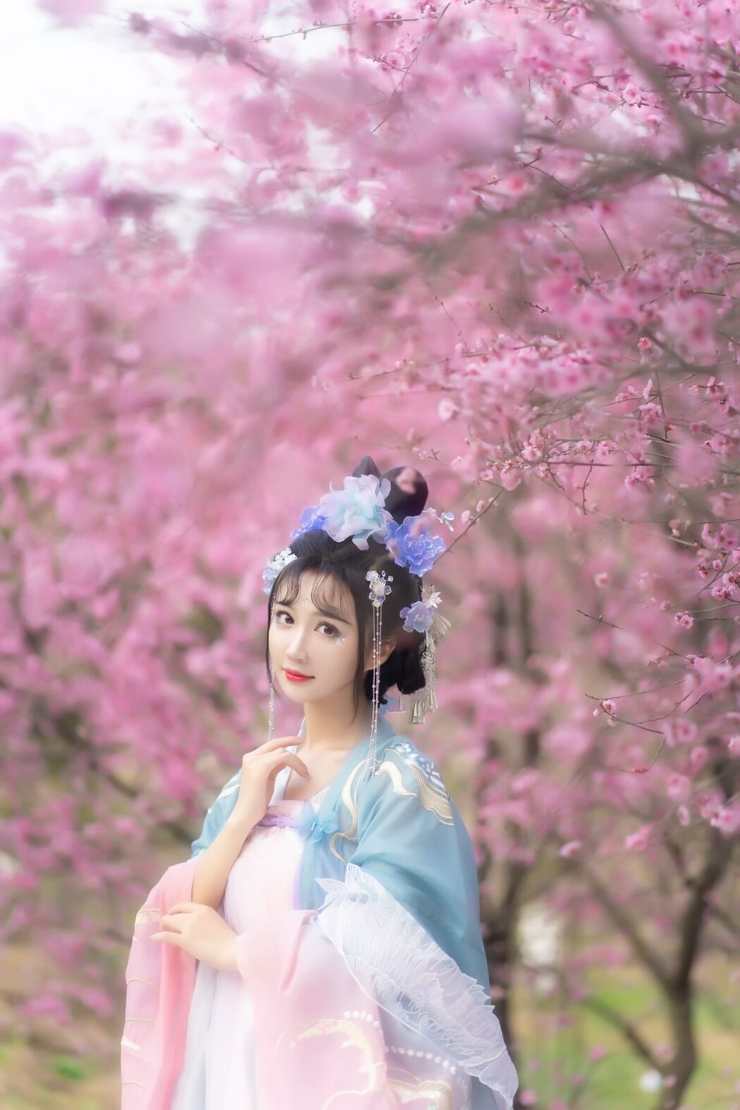 YiTuYu艺图语 Vol.3086 Qi Luo Sheng De Xiao Su Su