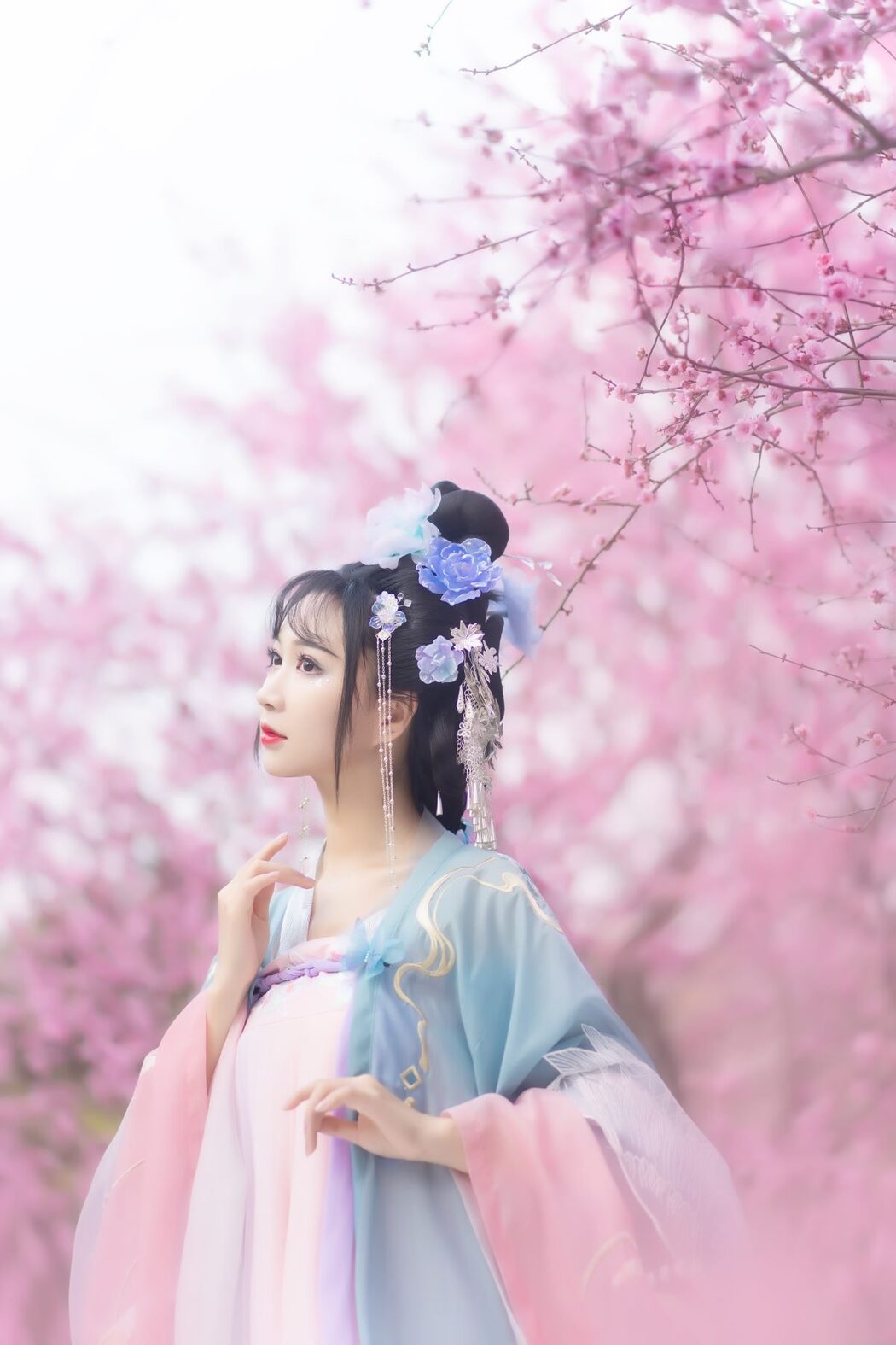 YiTuYu艺图语 Vol.3086 Qi Luo Sheng De Xiao Su Su