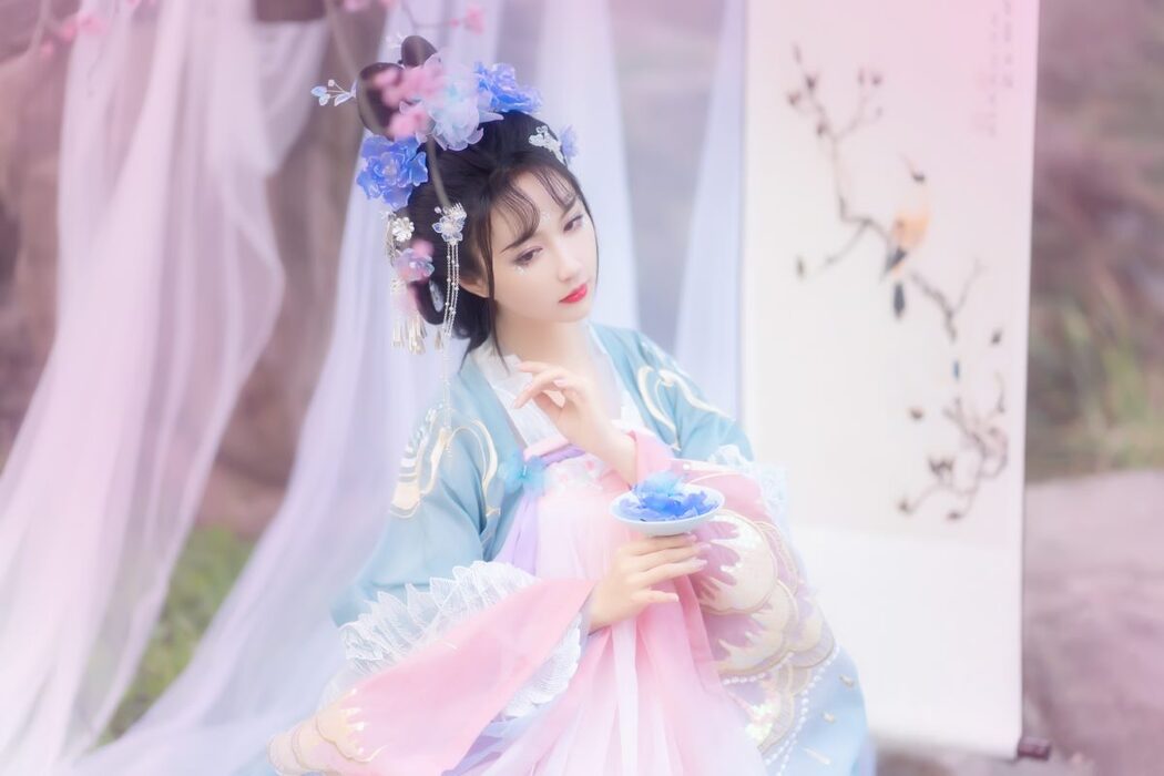 YiTuYu艺图语 Vol.3086 Qi Luo Sheng De Xiao Su Su