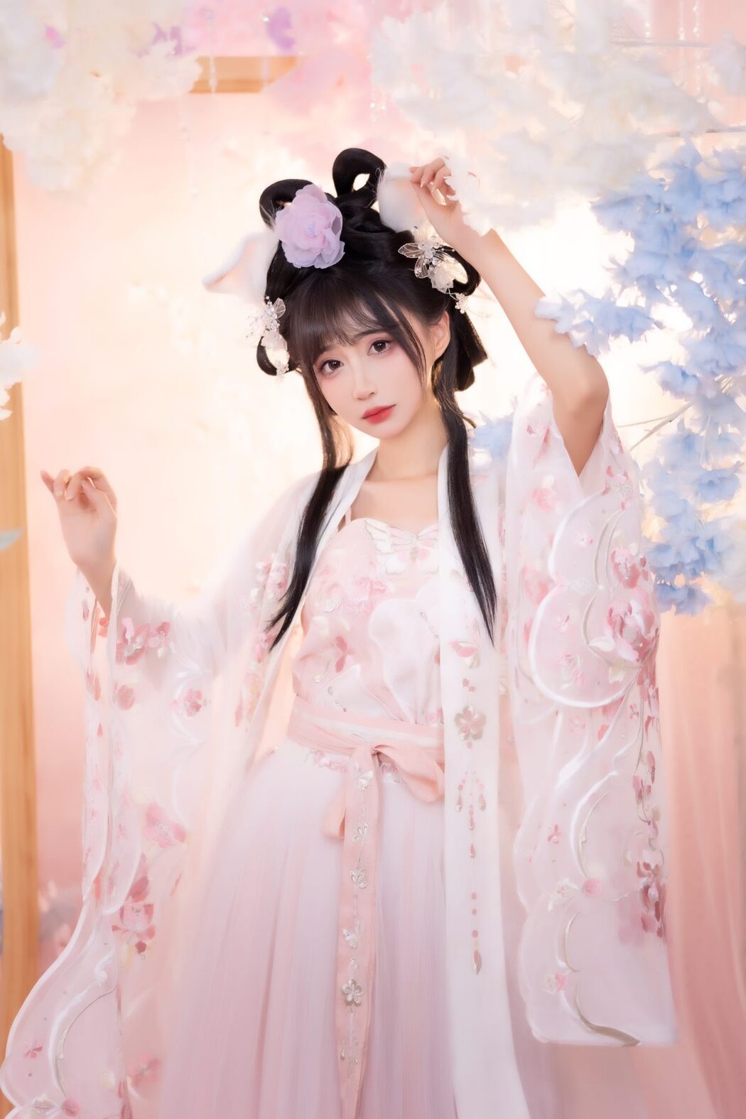 YiTuYu艺图语 Vol.3095 Qi Luo Sheng De Xiao Su Su