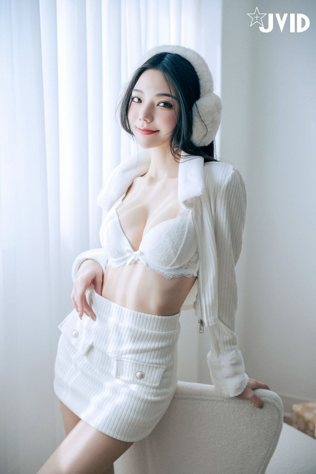 JVID Jiu Jiu 啾啾 – 純白性感小公主啾啾降臨 Part2