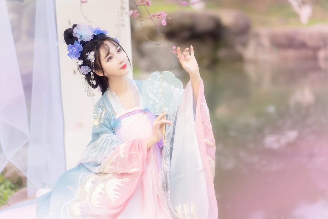 YiTuYu艺图语 Vol.3086 Qi Luo Sheng De Xiao Su Su