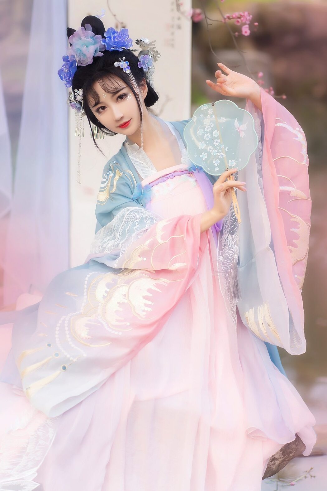 YiTuYu艺图语 Vol.3086 Qi Luo Sheng De Xiao Su Su Cover Photo