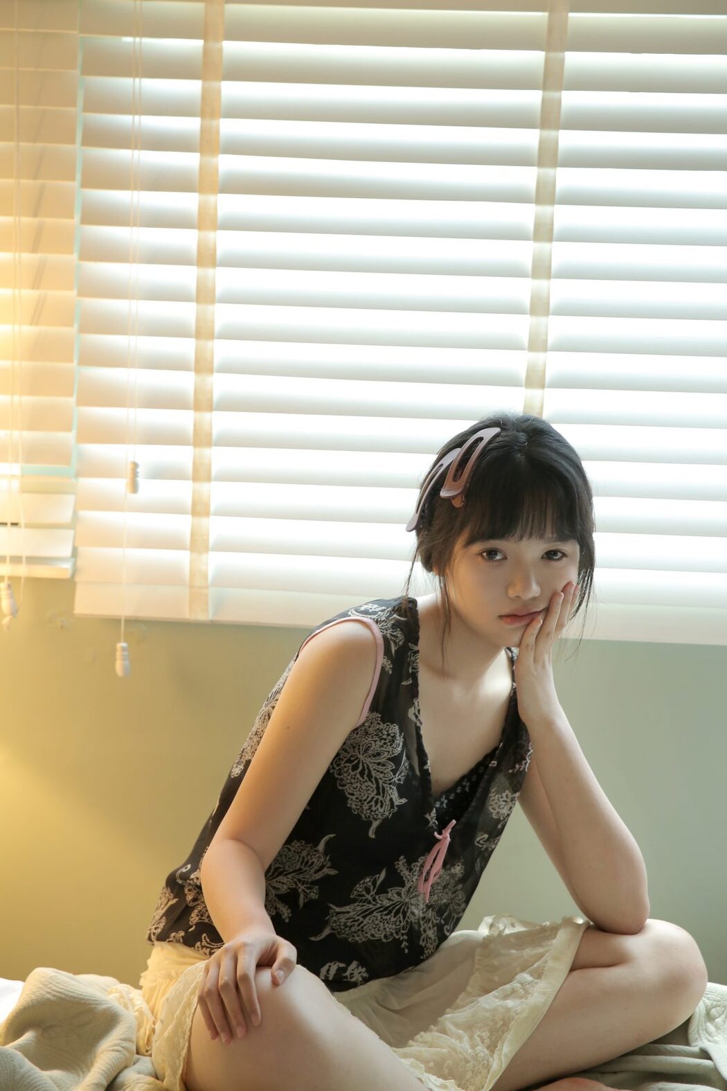 YiTuYu艺图语 Vol.3201 Pan Ni De Jian Jian Wei