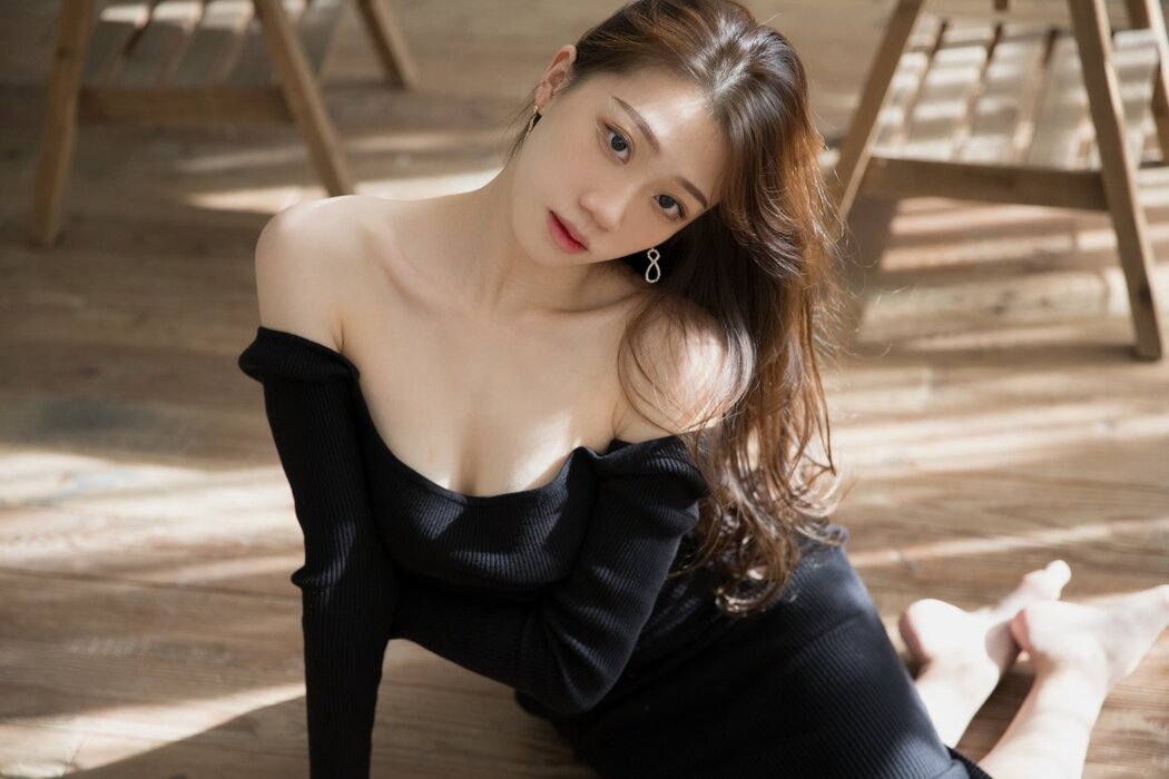 YiTuYu艺图语 Vol.313 Yi Duo Da Jing Jing