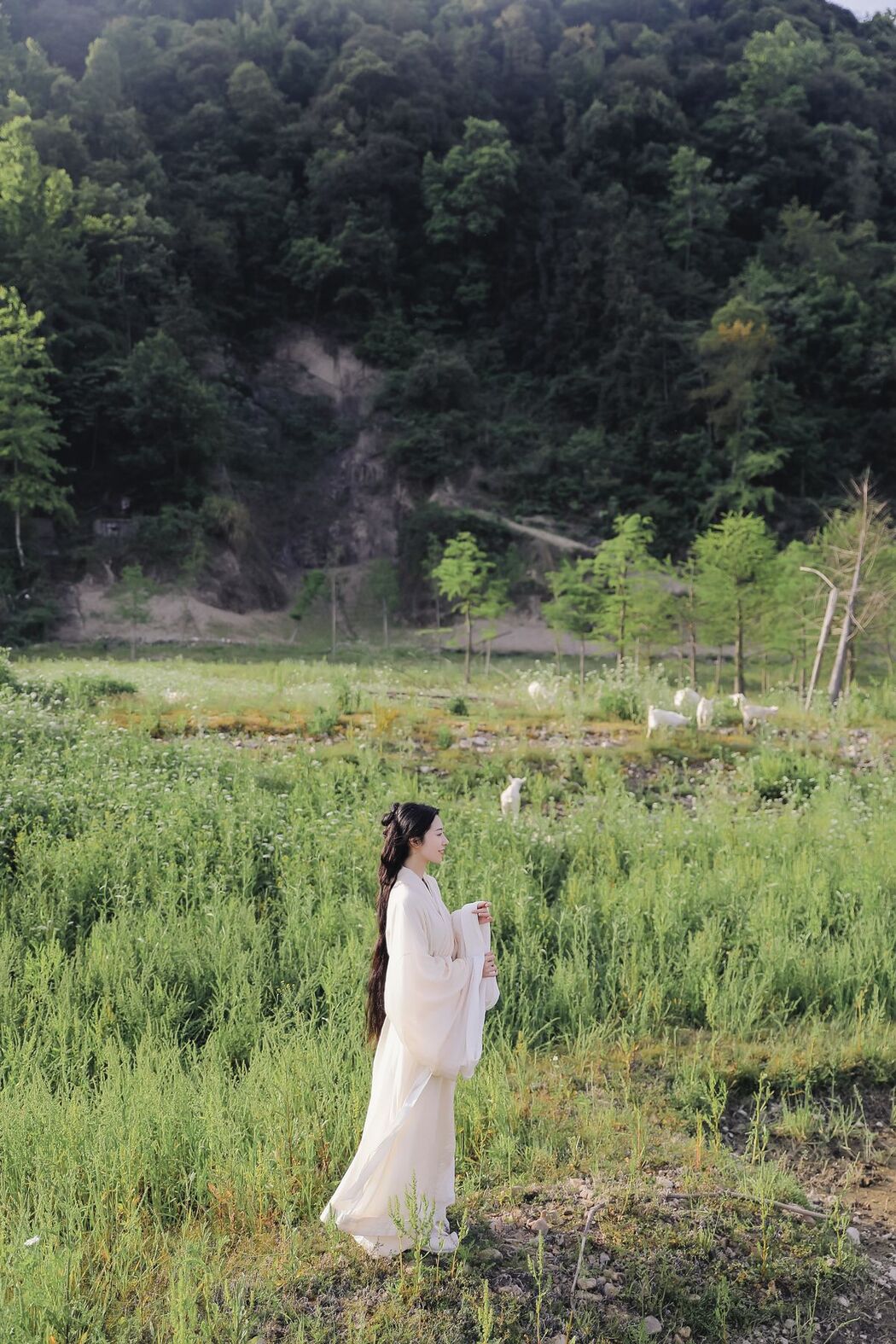 YiTuYu艺图语 Vol.3245 Fen Mian Gu Niang