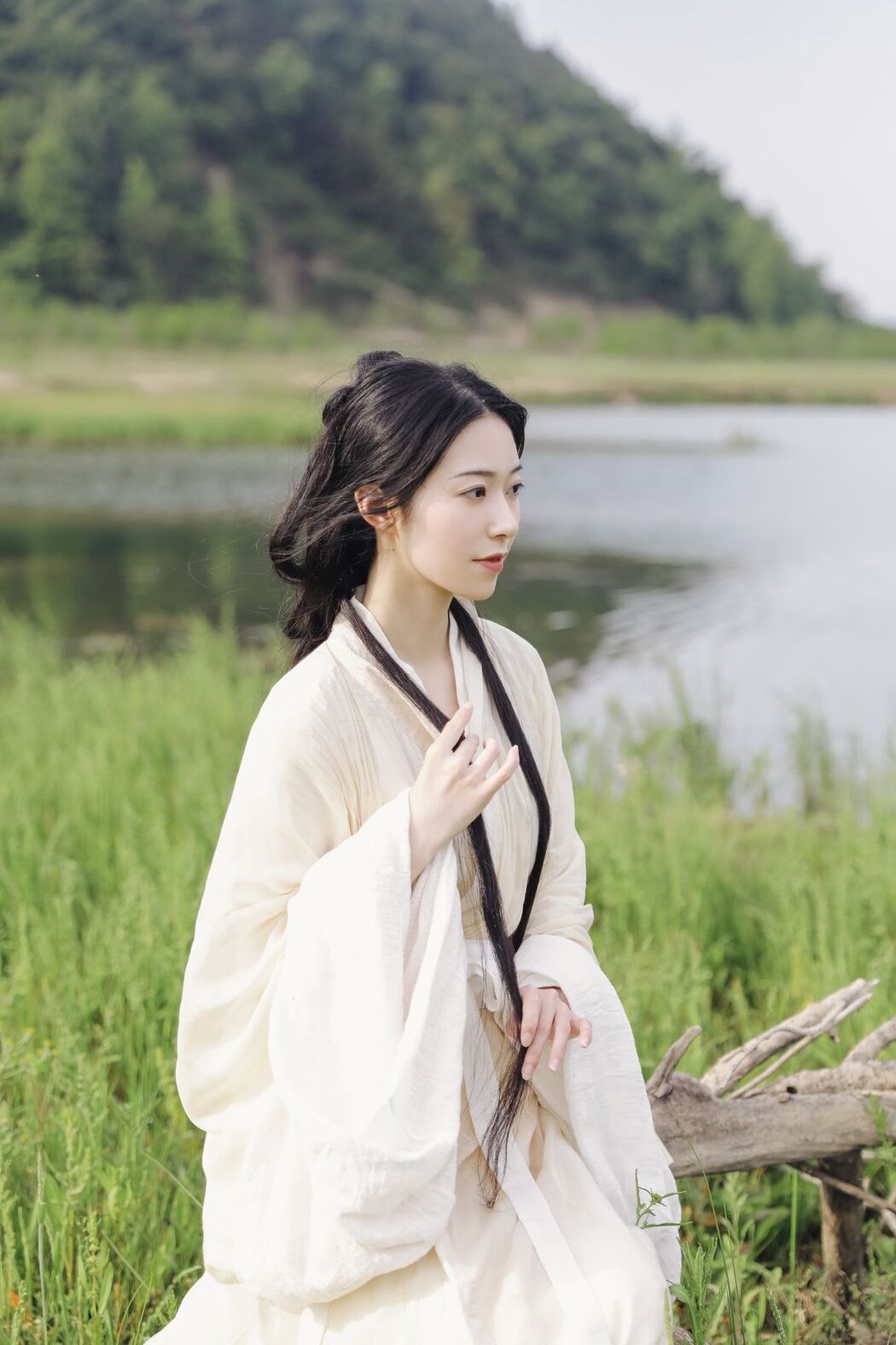 YiTuYu艺图语 Vol.3245 Fen Mian Gu Niang