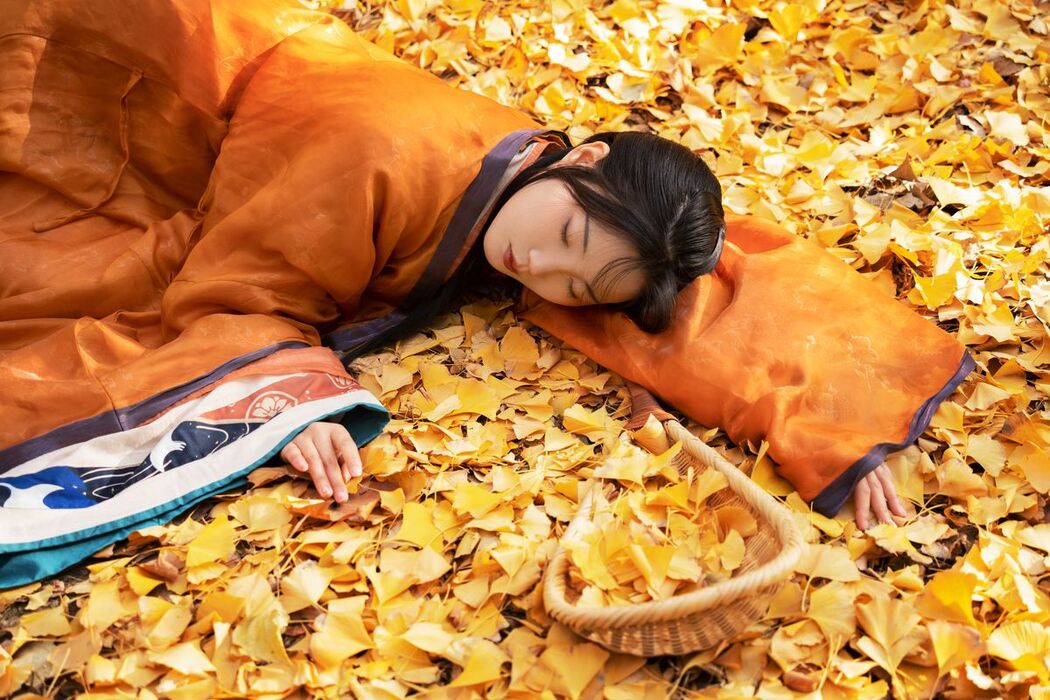 YiTuYu艺图语 Vol.3237 Ren Jian Xiao Bai Long