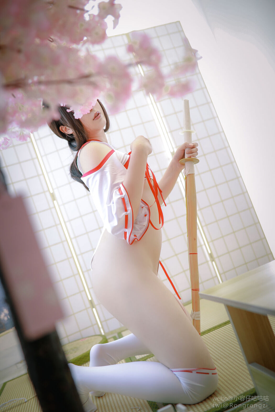 Coser@小容仔咕咕咕w – 巫女系列 恶灵退散
