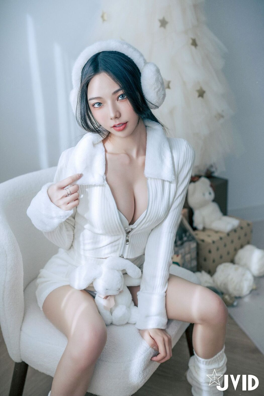 JVID Jiu Jiu 啾啾 – 純白性感小公主啾啾降臨 Part3