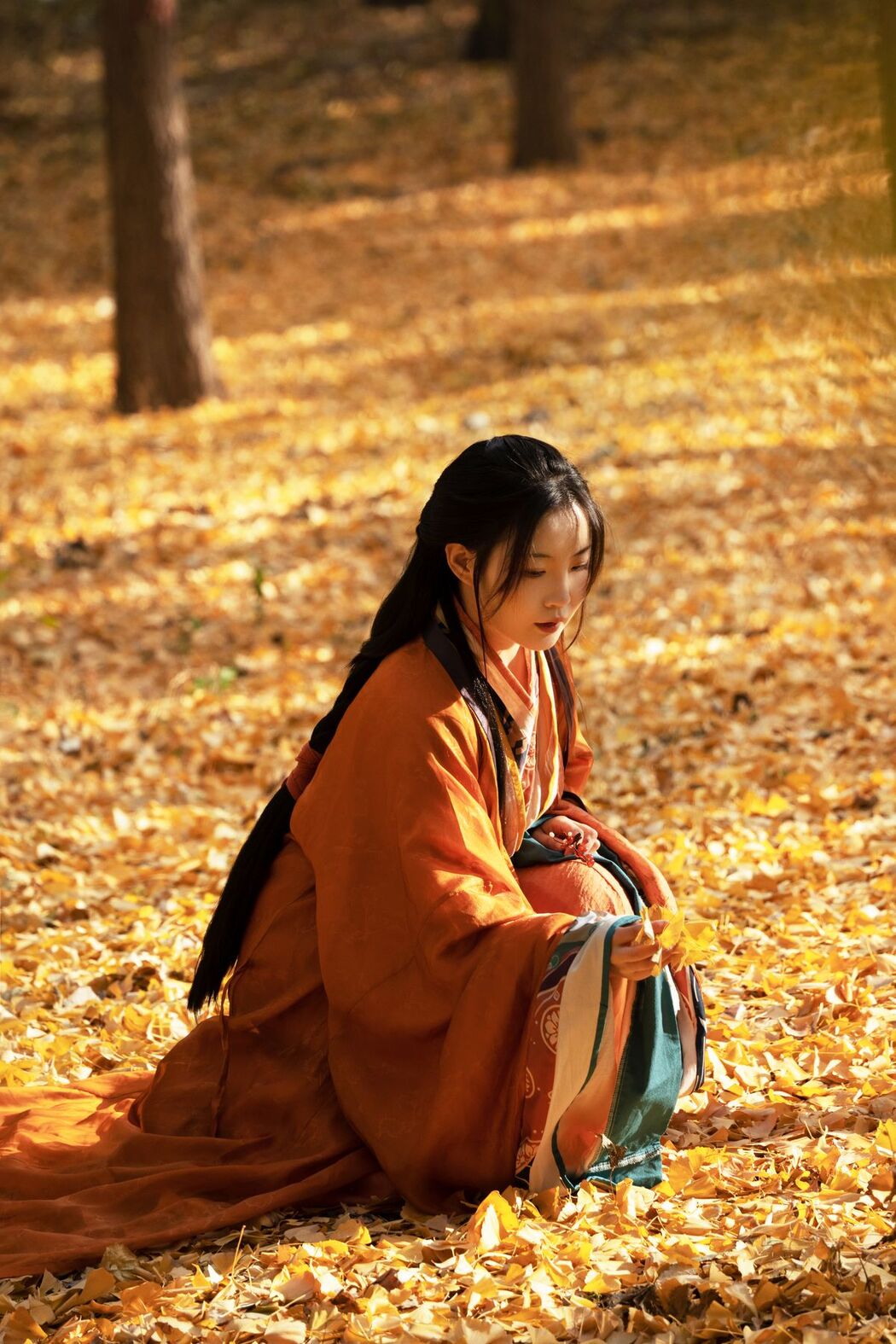 YiTuYu艺图语 Vol.3237 Ren Jian Xiao Bai Long