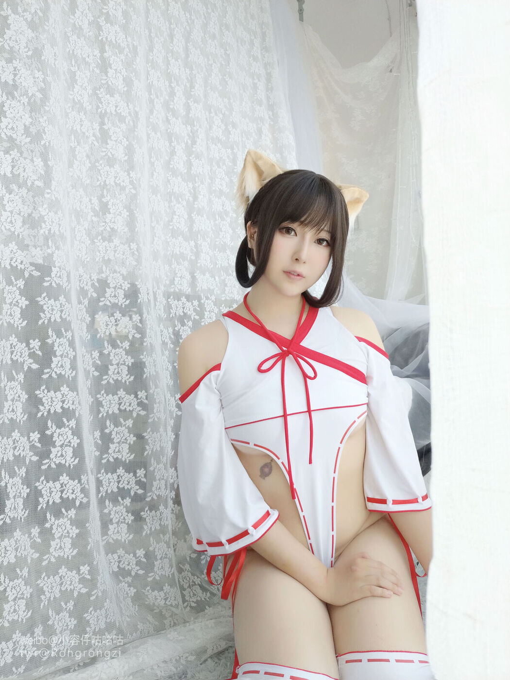 Coser@小容仔咕咕咕w – 巫女系列 恶灵退散