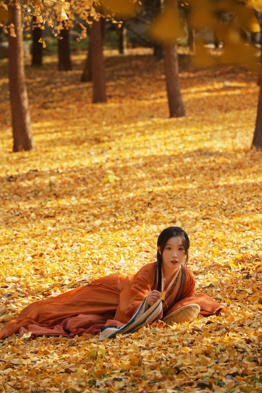 YiTuYu艺图语 Vol.3237 Ren Jian Xiao Bai Long