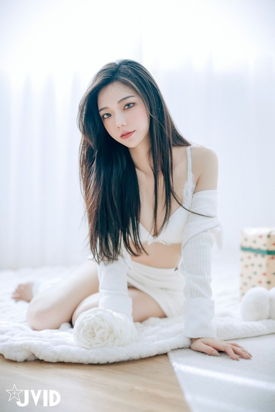 JVID Jiu Jiu 啾啾 – 純白性感小公主啾啾降臨 Part3