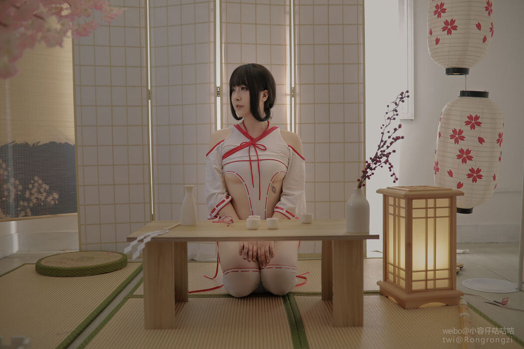 Coser@小容仔咕咕咕w – 巫女系列 恶灵退散