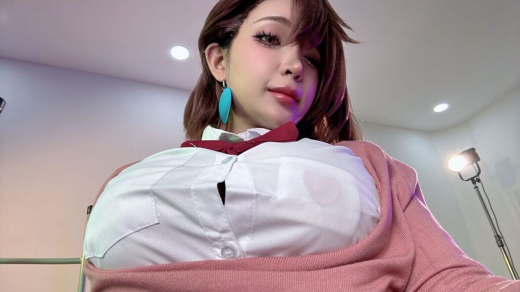 Coser@UmekoJ – Momo Ayase Part1
