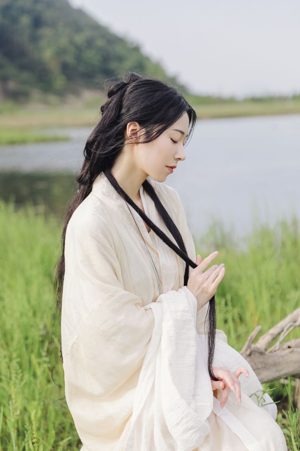 YiTuYu艺图语 Vol.3245 Fen Mian Gu Niang