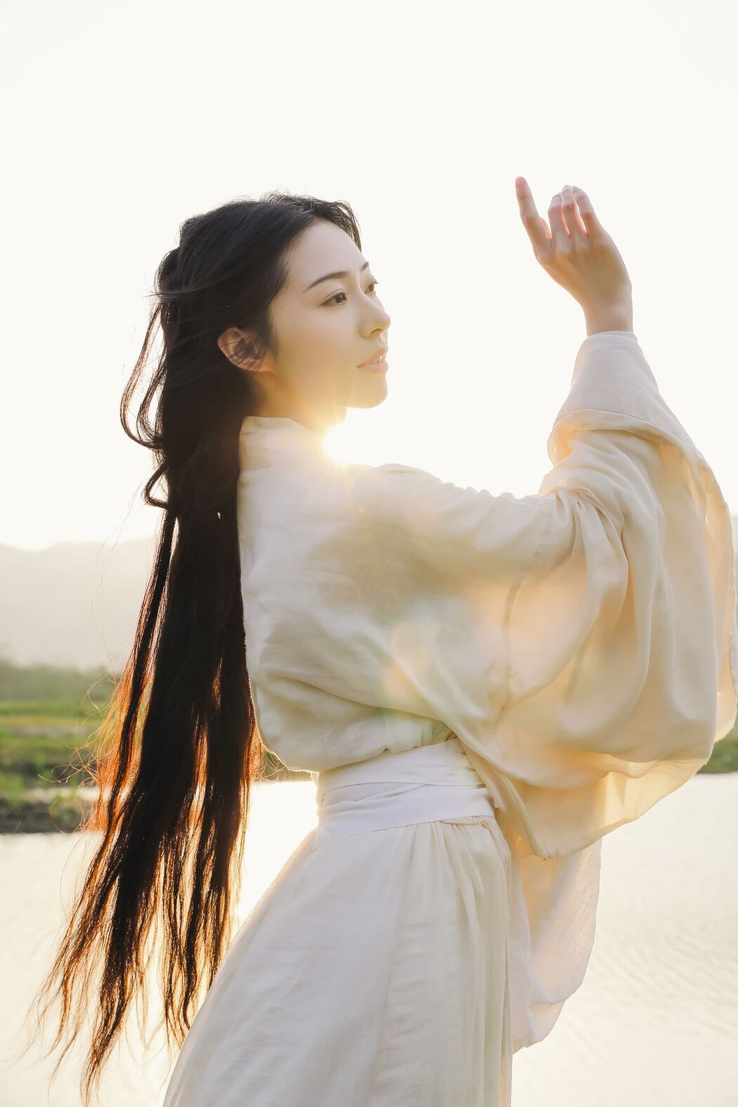 YiTuYu艺图语 Vol.3245 Fen Mian Gu Niang