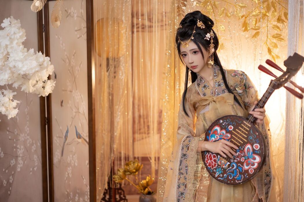 YiTuYu艺图语 Vol.3275 Qi Luo Sheng De Xiao Su Su